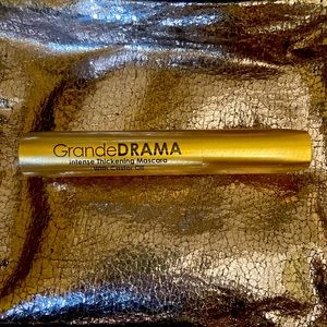 GrandeDRAMA Intense Thickening Mascara With Castor Oil